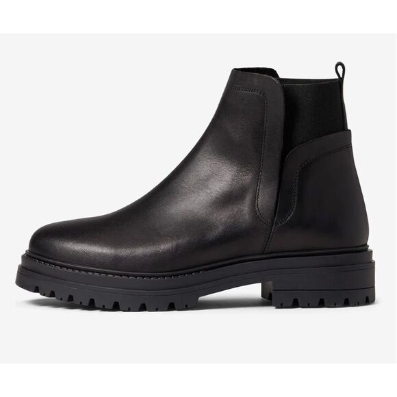 Steve Madden Ankle Boots Size 8 Black Leather Pull On Block Heel Booties - Picture 1 of 9